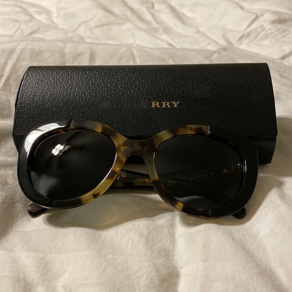Burberry sunglasses